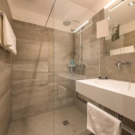 Michels Inselhotel Vier Jahreszeiten ホテル ノルダーナイ