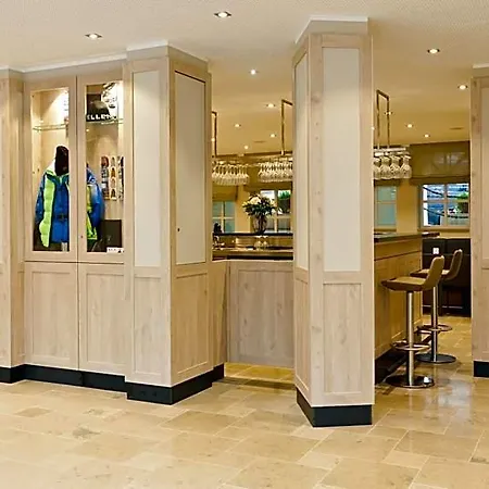 Michels Inselhotel Vier Jahreszeiten ノルダーナイ