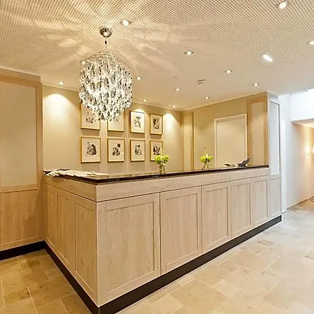 Michels Inselhotel Vier Jahreszeiten Otel 3*