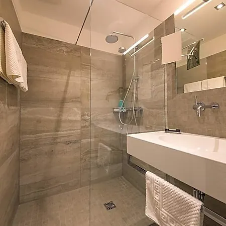 Michels Inselhotel Vier Jahreszeiten Otel 3*