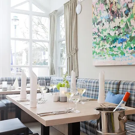 Michels Inselhotel Vier Jahreszeiten 3* ノルダーナイ