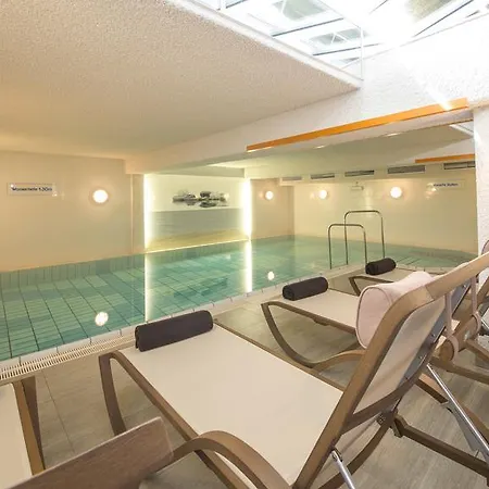 Michels Inselhotel Vier Jahreszeiten ホテル 3*